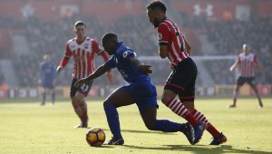 Халф на Лестър аут до края на сезона