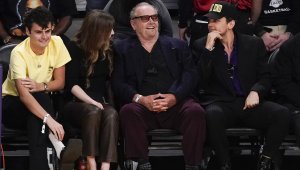 Легендата Джак Никълсън донесе късмет на Езерняците