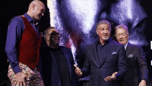 Непобеден шампион хвърли кърпата на Тайсън Фюри