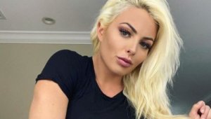 При загуба на ринга: Златната богиня се прощава със сексапила си? + СНИМКИ