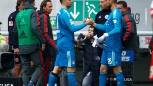 Вратарите на Байерн бесни на шефовете заради Нюбел