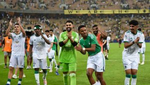 Саудитска арабия или България - къде стадионите са по-пълни?