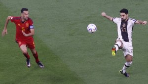 Илкай Гюндоган се изсмя на Барса, остава в Ман Сити