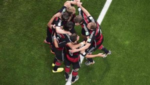 Канисарес: Германия е много по-добра от Аржентина