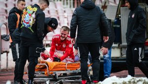 Официално от Армията: Тибо Вион е с разкъсани връзки на глезена