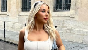 Секси футболистка показа дупето си на плажа + СНИМКИ