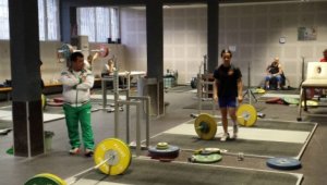 СБЛЪСЪК: Трябва ли да развиваме щангите като спорт?