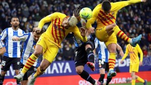 Драма! Нежелан голаджия спаси Барса в последната секунда в каталунското дерби