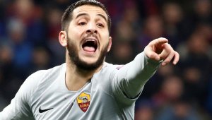 Наполи пробва да отмъкне Манолас от Рома