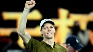 Синер пак не даде сет на Шелтън и подпечата сблъсъка с Джокович