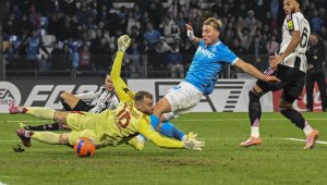 И бижуто Кенан не спаси трагичния Юве срещу Наполи