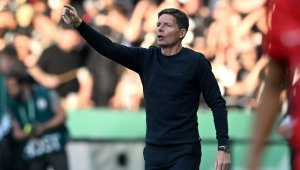 Треньорът на Палас в еуфория след историческия триумф над Ман Сити във финала за ФА Къп