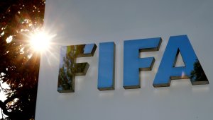 ФИФА пое контрол над футбола в Уругвай