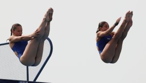 124 състезатели от 10 държави на Балканските игри по скокове във вода и Купа Варна