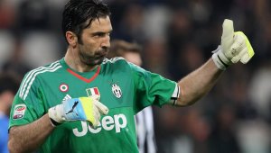 Всички обичат Джиджи!