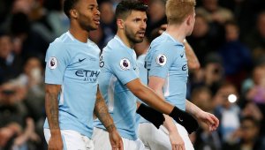 Феноменален Агуеро съсипа "лисиците", Сити е все по-близо до титлата