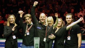 Марк го направи за сефте! Кинг е кралят на Северна Ирландия! + ВИДЕО