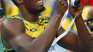 Болт ги отнесе и на 200 метра