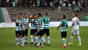 Заради коронавируса: Черно море иска отлагане на мача със Славия?