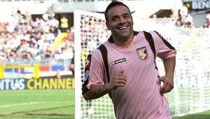 Бивша звезда на Ювентус се закани на "бианконерите"