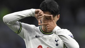 Сушата свърши! Сон наниза хеттрик за 14 минути, а Тотнъм срази Лисиците с 6:2