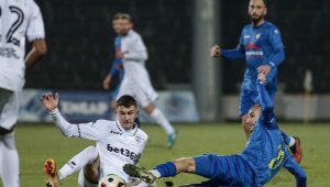 Крумовград излъга Славия и се изравни с ЦСКА, ВАР съсипа „белите"