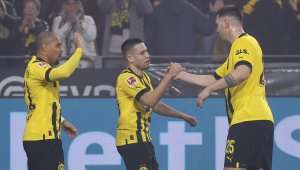 Лийдс се подсилва с халф-бек на Борусия Дортмунд