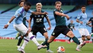 Котка и мишка! Ман Сити си поигра с Бърнли за 5:0