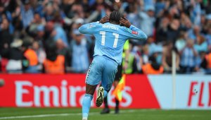 Щяхме да ги бием, ако Райт бе изрязал нокътя на крака си!