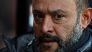 Нуно Санто подписа с Уулвс за още три години