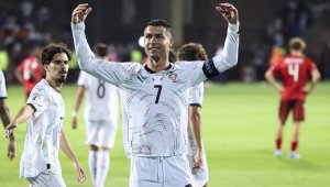 Португалия не се смили над Армения, Роналдо стигна 140 гола