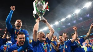 Белоти тропна по масата: Иска трансфер в Рома