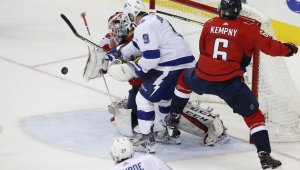 Тампа се върна в битката с Кепиталс