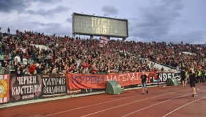 Седем полицаи са пострадали при боя между ултрасите на Локо (Пд) и ЦСКА