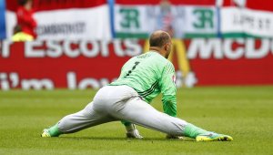 Кирай за анцуга: Вратар съм, не топмодел 