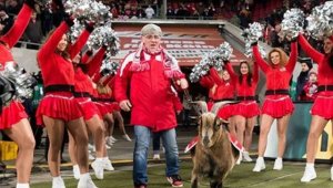 Гаджето на Хенес VIII му сложи рога + ГАЛЕРИЯ