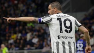 Юве се разпада. И Бонучи напуска "старата госпожа"