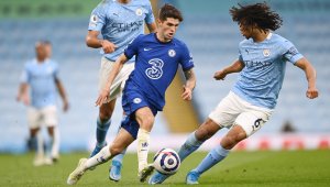 Челси удари греда с Аке, гледа към Кимпембе