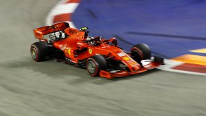 Изненада! Льоклер с полпозишън и на "Марина Бей"