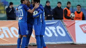 Левски с първа победа при Георги Дерменджиев