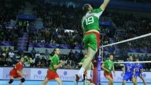 Цецо Соколов остава още три години в Италия