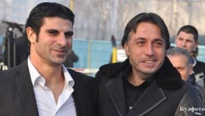 Гонзо и Тонев чели здраво конско на футболистите