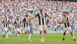 Наполи: "Старата госпожа" не е елегантна 