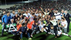 Кротоне влезе в Серия "А" за пръв път в историята си