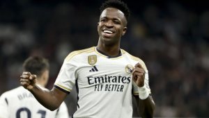 Гавра! Легенда се подигра с Винисиус