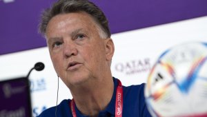 "Лисицата" Ван Гаал каза как "лалетата" могат да разцъфнат в Катар