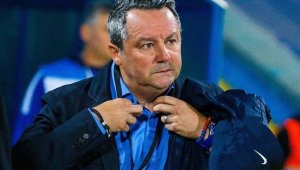 Издигат Славиша до небесата в Словения