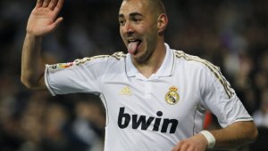 Бензема ще мушне 25 гола за Реал този сезон