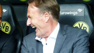 Вацке даде контра на Хьонес, сравни трансферите с алкохолизъм