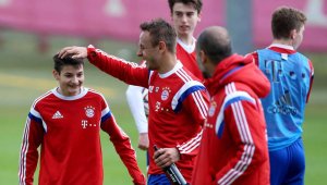 Шамар за Байерн! Най-големият талант от школата избяга в Аякс!